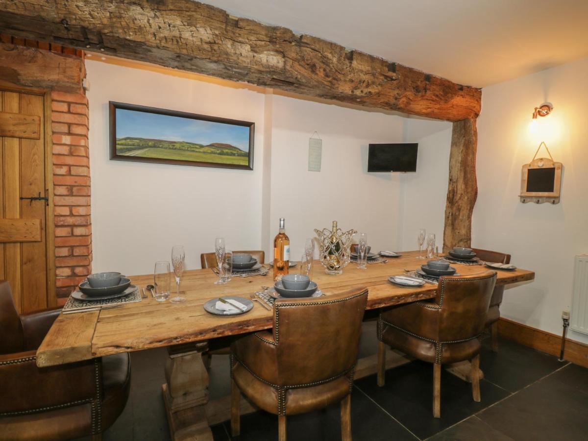 Holiday home Pentre Barn Abergavenny
